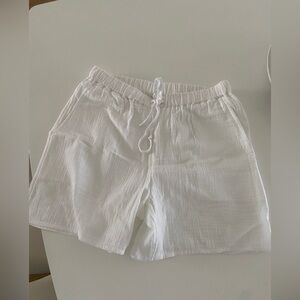 XS Aritzia sail 5inch shorts